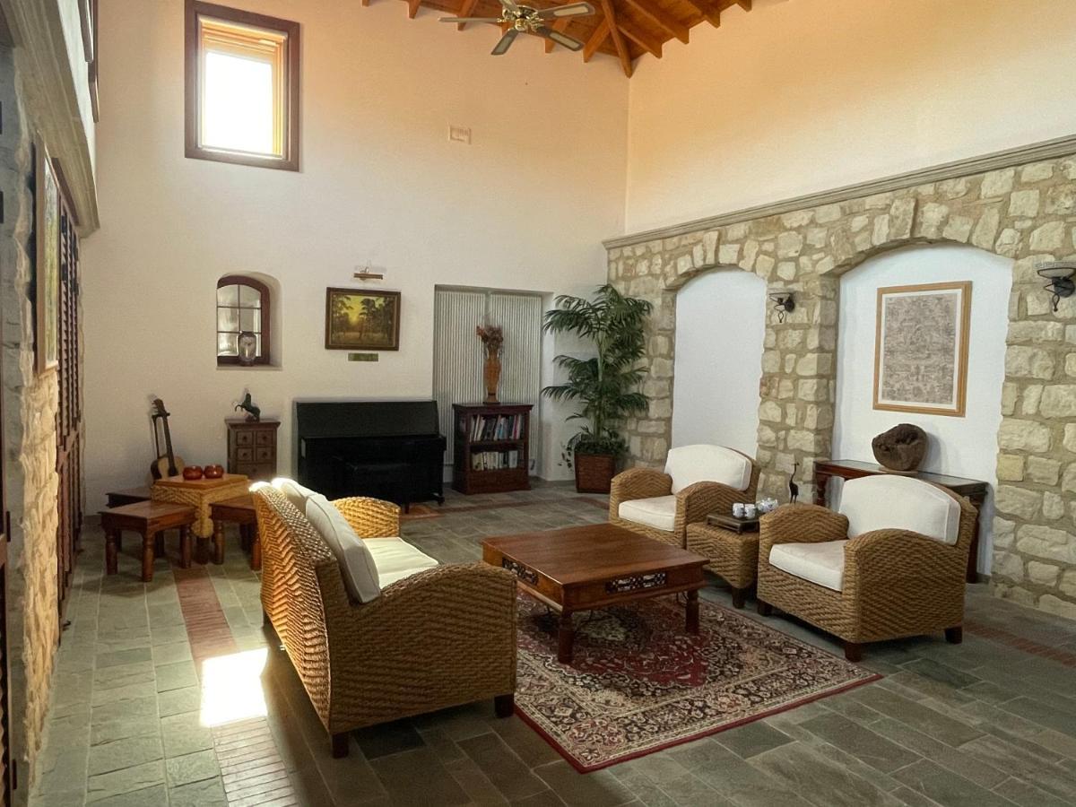 Beautiful Home Paphos Eksteriør bilde